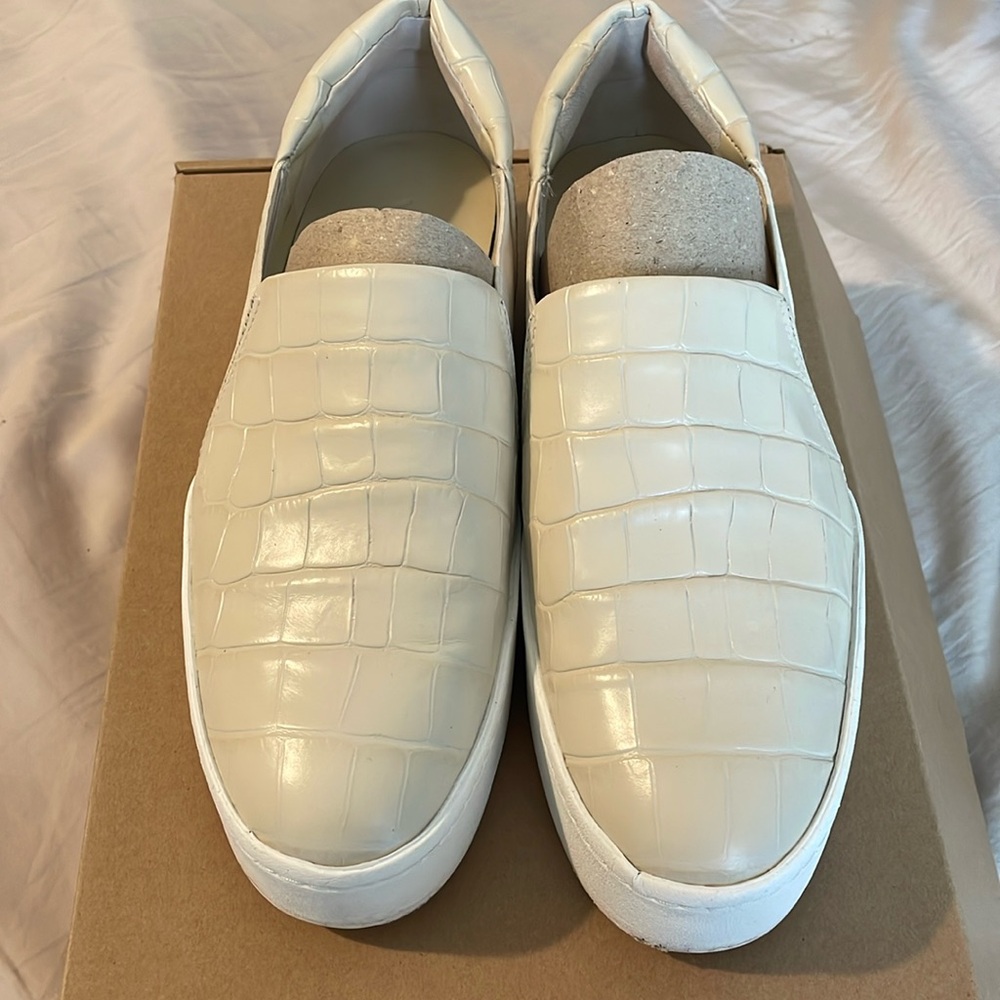 VINCE sneakers. Size 6.5